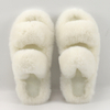 Fashion Comfortable Outdoor Two Strape Open Toe Flat Fluffy Vegan Faux Fur Slides Indoor Fuzzy Slippers for Women 
